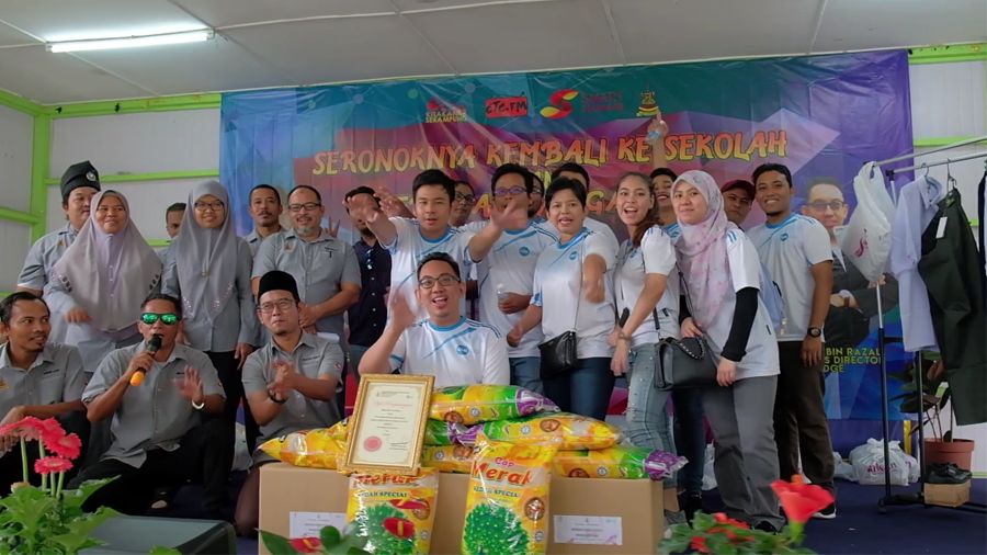 Charity Back To School GMI Markets di Kg. Sg. Manggis